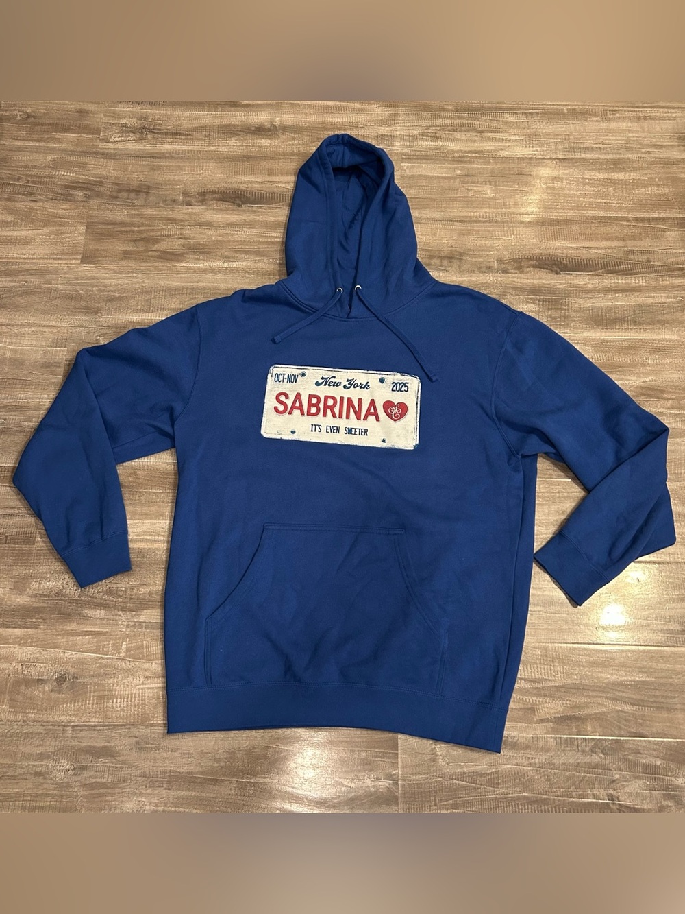 Sabrina Carpenter It's Even Sweeter New York Tour Blue Hoodie Size L Oversized